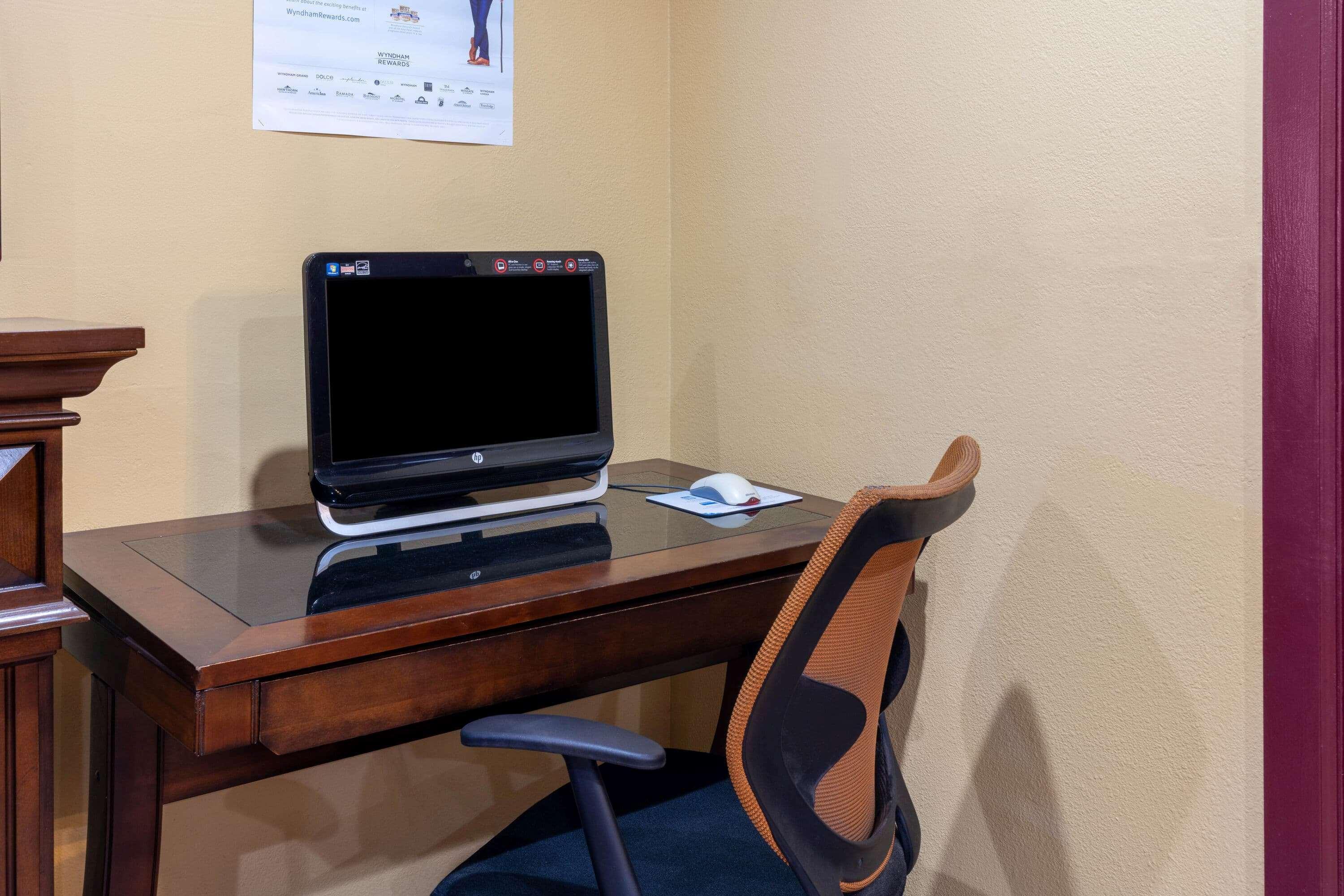 Sutton Suites Hotel SeaTac Ngoại thất bức ảnh